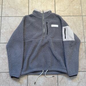 Filla quarter zip fuzzy jacket size M